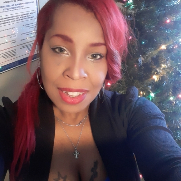 Meet your Posher, Janice - Picture 2 of 4